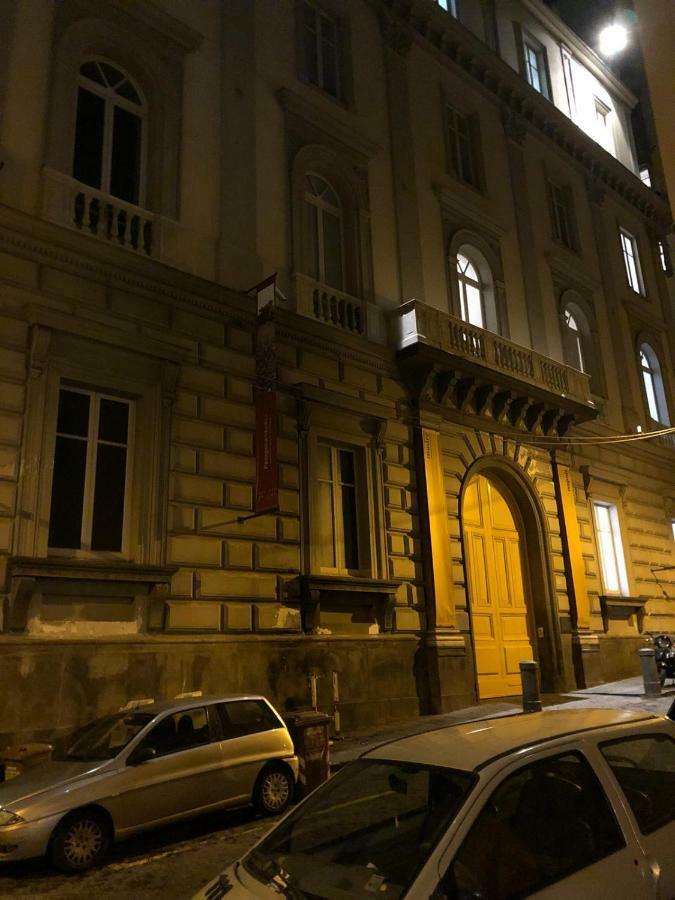 Sole House Apartment Наполи Екстериор снимка