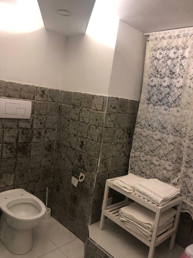 Sole House Apartment Наполи Екстериор снимка